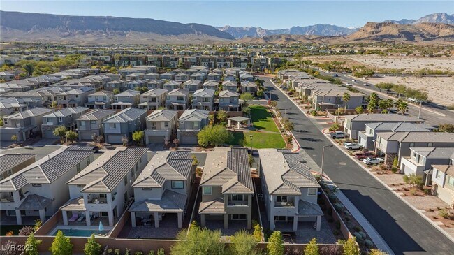 Building Photo - 4128 Royal Melody Ct