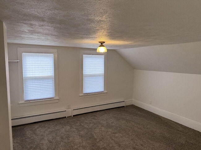 Building Photo - 3142 W 33rd St