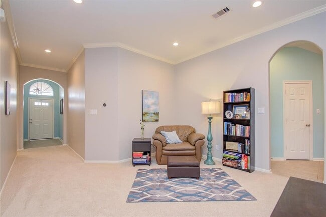 Building Photo - 15950 Cottage Ivy Cir