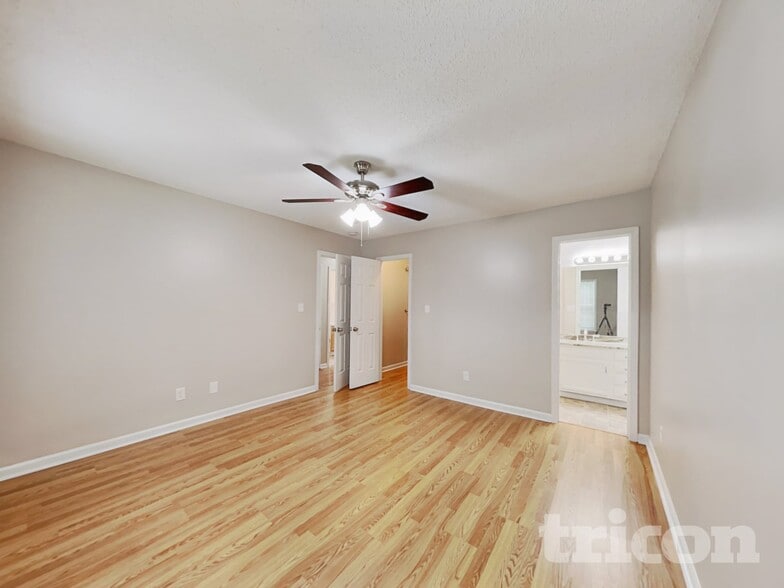 Building Photo - 4112 Zebulon Ave SW