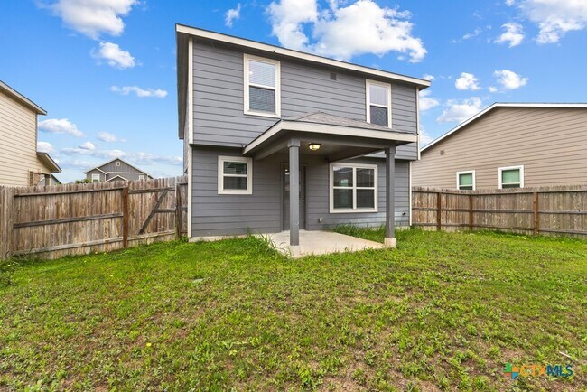 Building Photo - 2432 Ayers Dr