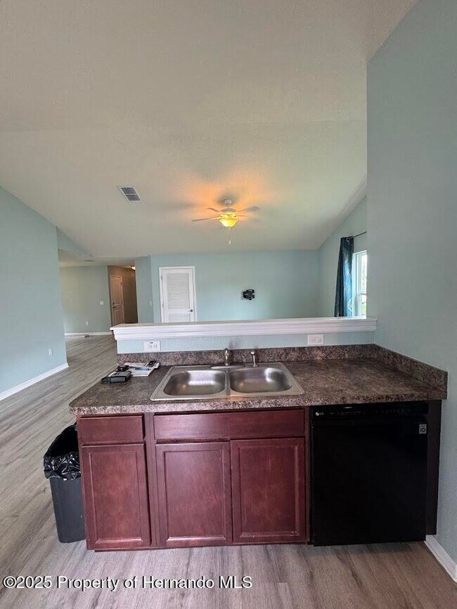 Building Photo - 4108 Monona Ave