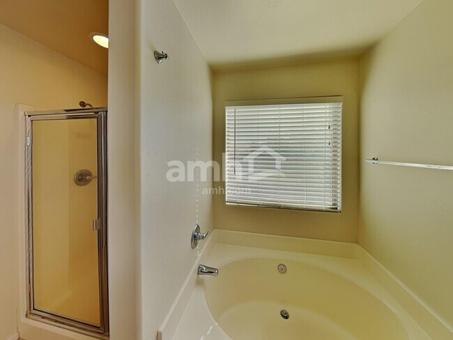 Building Photo - 2759 N 106th Ln