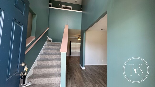 Building Photo - FALL MOVE-IN SPECIAL AND RATE DROP ALERT (...