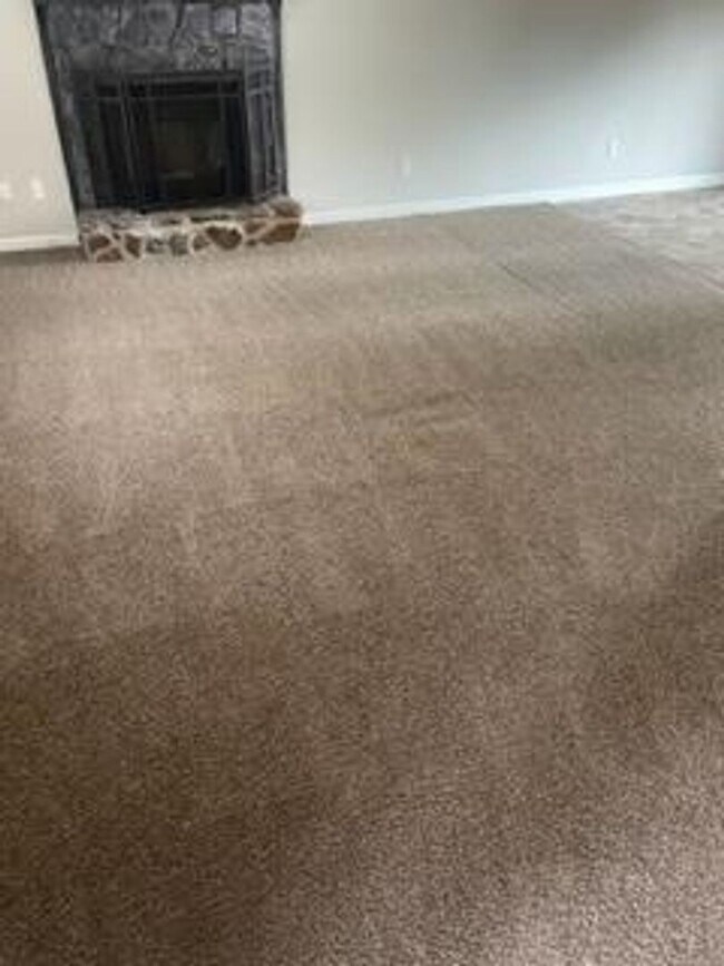 Building Photo - New Year's Move In Special!!!  Renovated 3 Bedroom/2.5 Bath Home For Rent In Convenient Jonesboro...