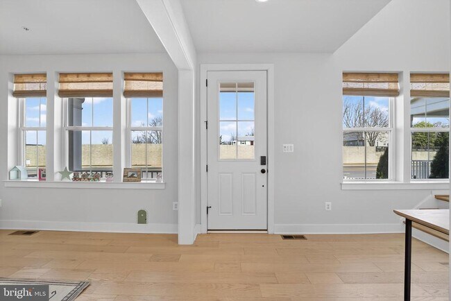 Building Photo - 22129 Clarksburg Rd