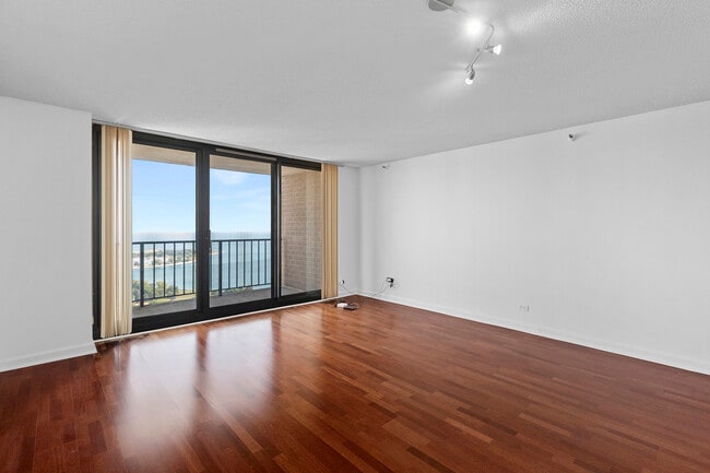Building Photo - 3660 N Lake Shore Dr