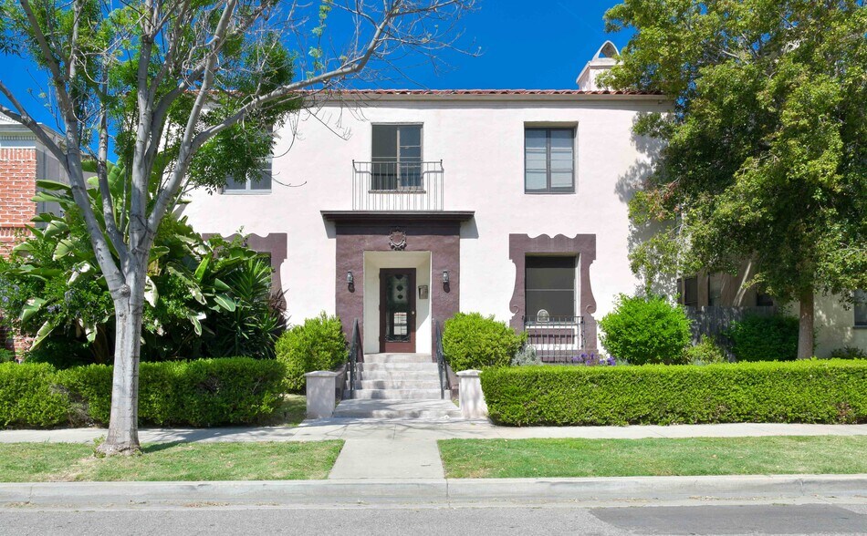 Building Photo - 141 S Elm Dr