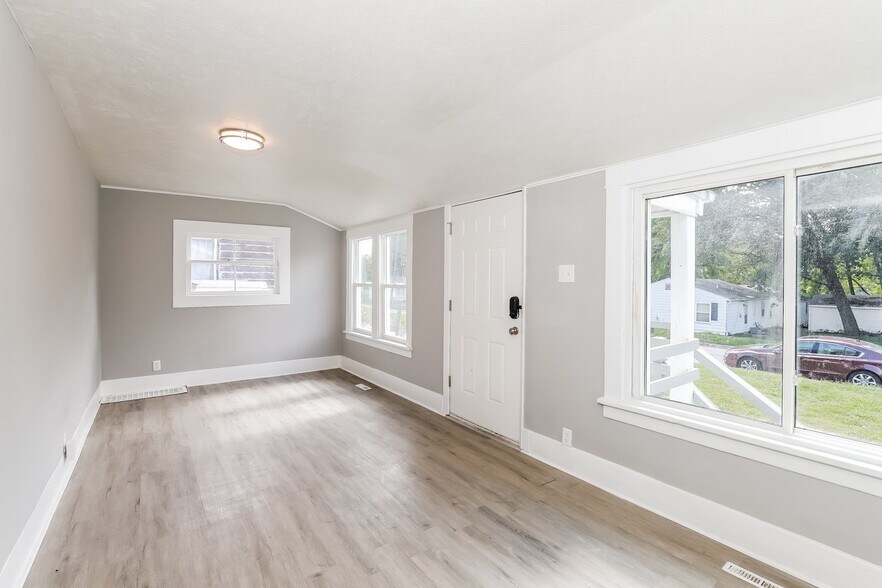 Building Photo - 3632 Jaynes St