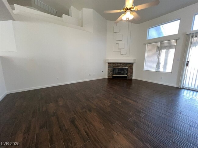 Building Photo - 7916 Thorne Pine Ave