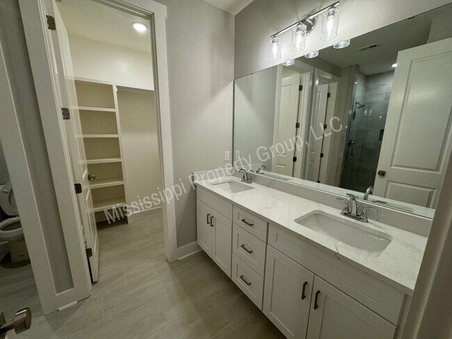 Building Photo - 3BR/3.5BA - New Construction @ The Reserve...