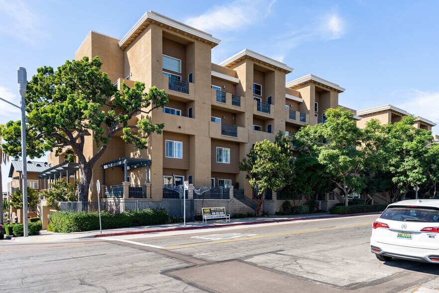 Primary Photo - 2330 1st Ave