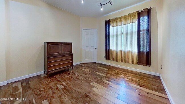 Building Photo - 440 S Villa San Marco Dr