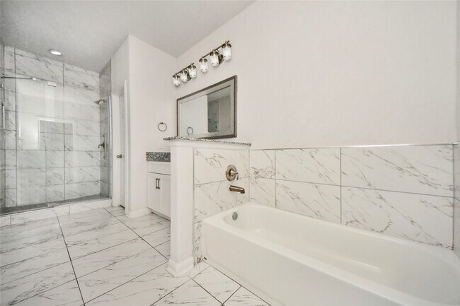 Building Photo - 7980 Ethel St