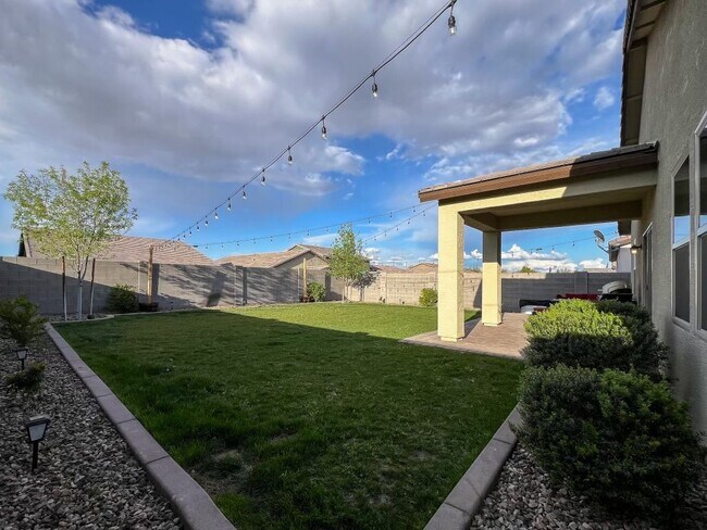 Building Photo - 4590 W Foldwing Dr