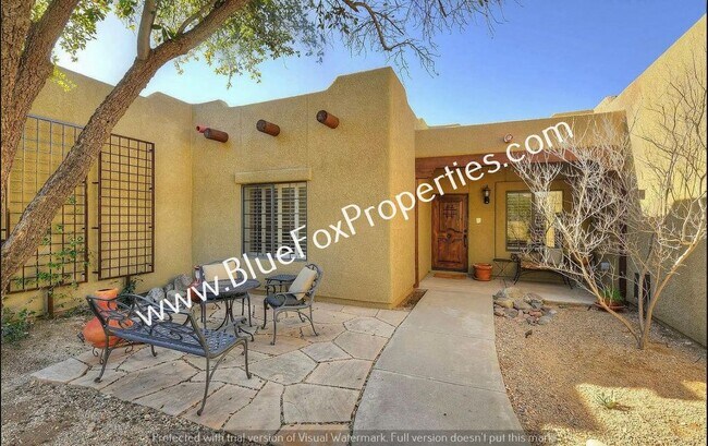 Building Photo - 4814 N Castle Ridge Rd