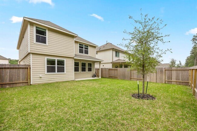 Building Photo - 2256 Raider Dr