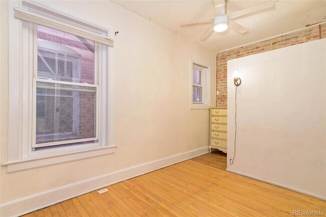 Building Photo - 123 S Pennsylvania St