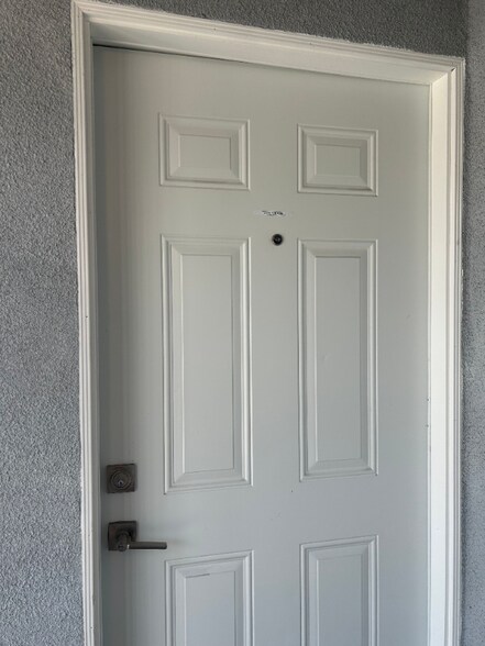 Building Photo - 3229 W 73rd St