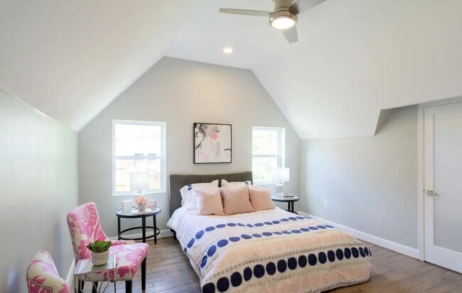 Building Photo - 4410 16th St NE