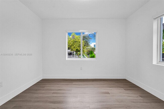 Building Photo - 250 NW 45th St