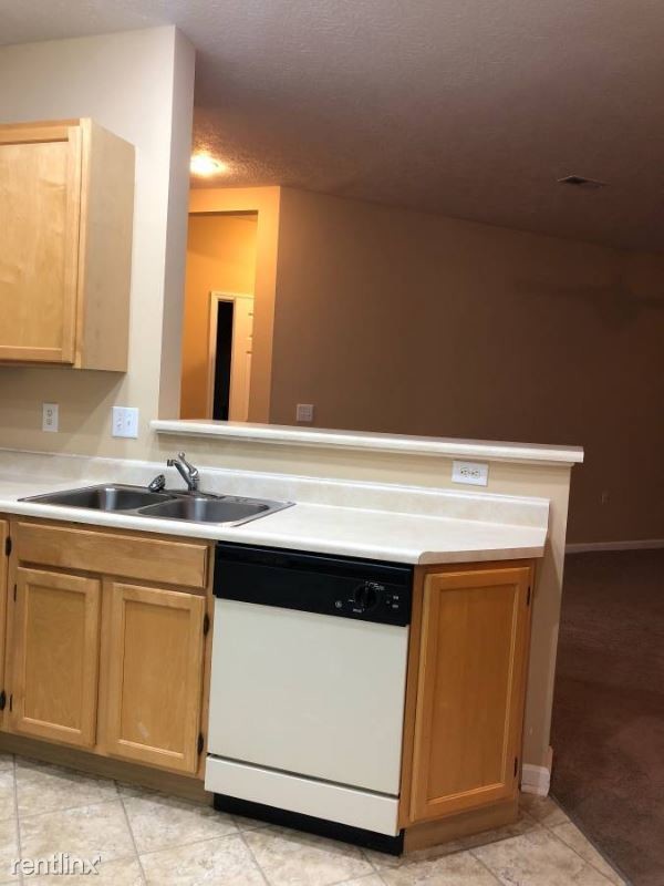 Building Photo - 7576 Mansion Cir