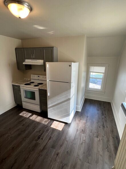 Building Photo - 2415 Avenue J