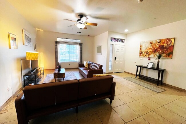 Building Photo - 5704 Charleville Ln