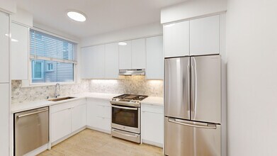 Building Photo - 625 Guerrero St