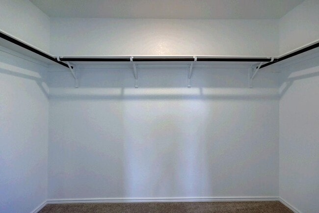 Building Photo - 618 Waterway Ave