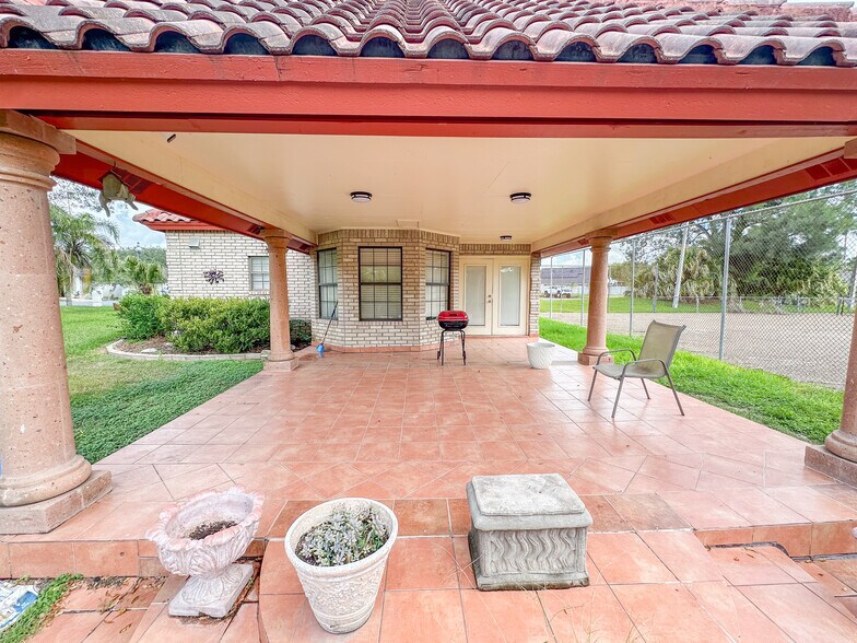 Building Photo - 3206 E Cobblestone Creek Dr