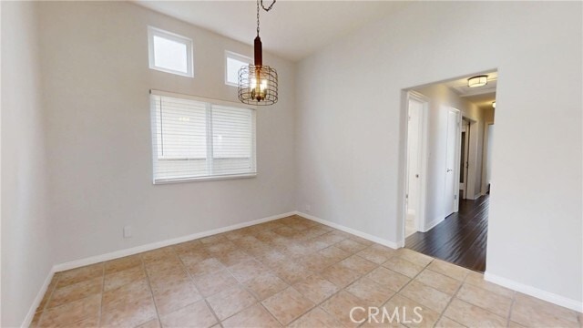 Building Photo - 509 N Dianthus St