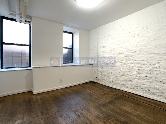 Building Photo - 186 Claremont Ave