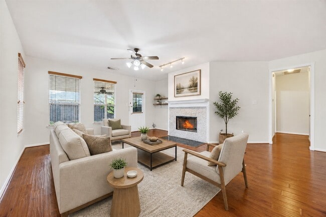 Building Photo - 11630 Forest Wind Ln