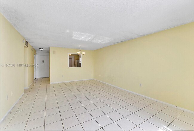 Building Photo - 3600 NE 170th St