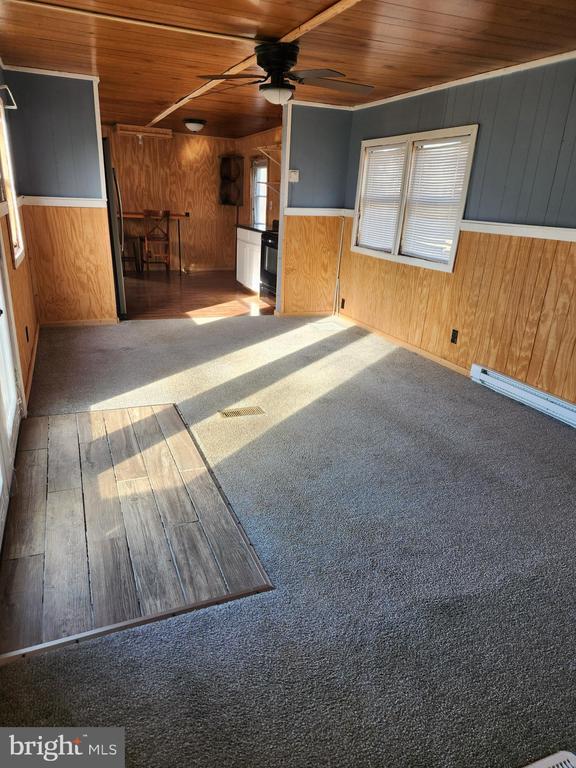 Building Photo - 9751 Winchester Ave