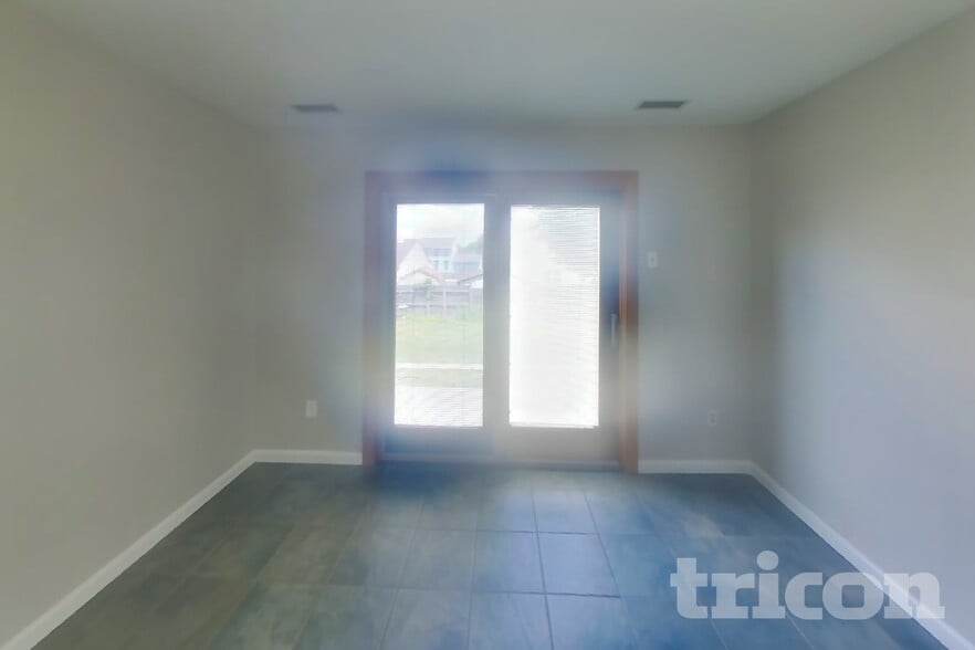 Building Photo - 1206 Primrose Ln