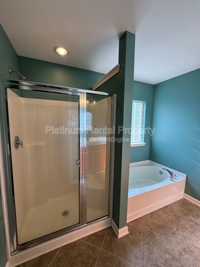 Building Photo - 211 Creek Side Pass