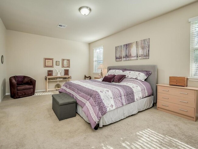 Building Photo - 2508 Merton Dr