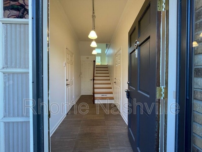 Building Photo - 401 Bowling Ave