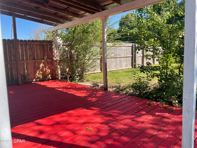 Building Photo - 1510 Clay Ave