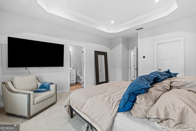 Building Photo - 205 Climbing Ivy Cir