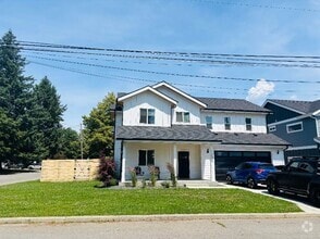 Building Photo - Custom Build in Downtown CDA!