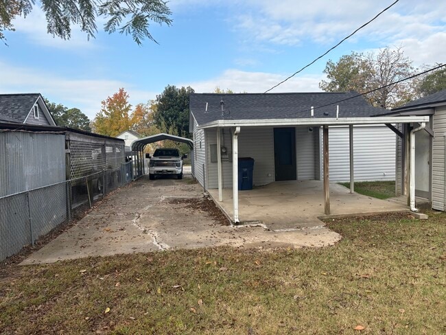 Building Photo - 3612 N 46th St