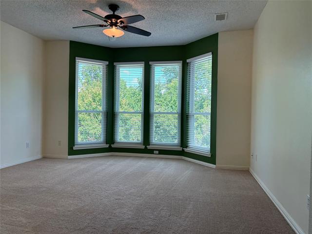 Building Photo - 609 Falling Leaf Dr