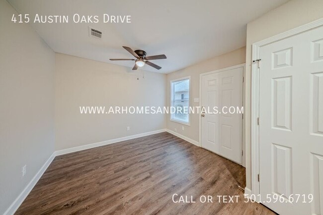 Building Photo - 415 Austin