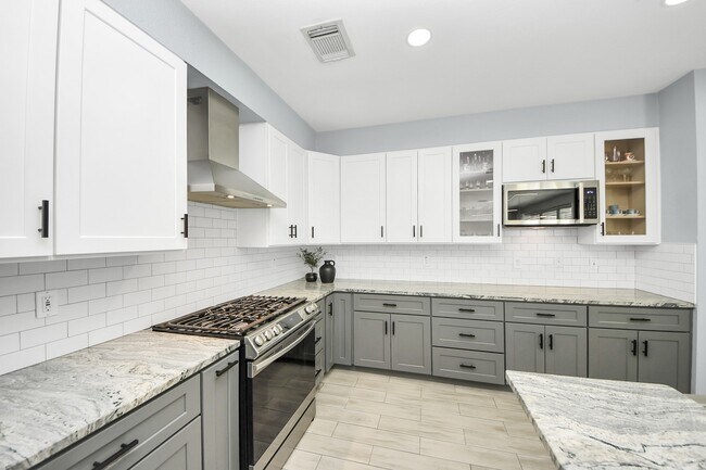 Building Photo - 7619 Park Sage Ln