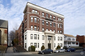 Building Photo - 123 Highland Avenue