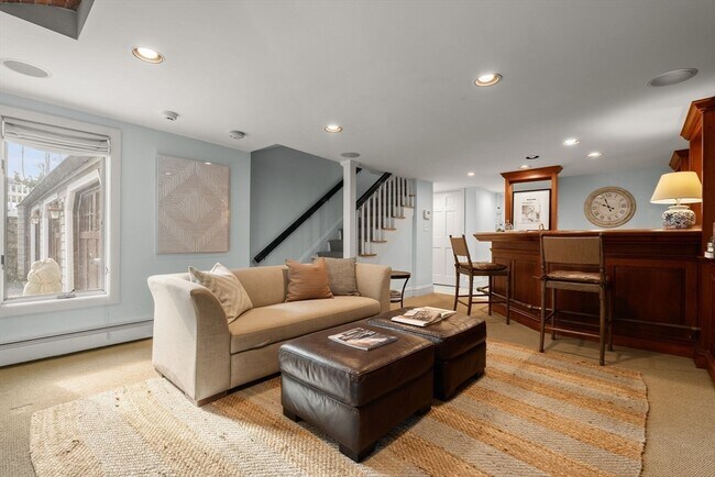 Building Photo - 59 Harbor Ave