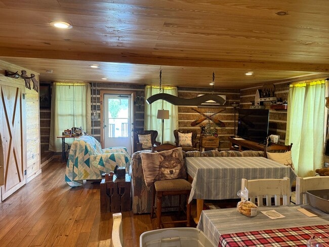 Building Photo - 4587 US-171